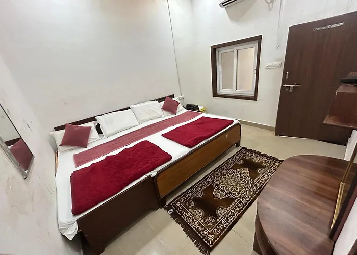 Shri Bankey Bihari Guest House