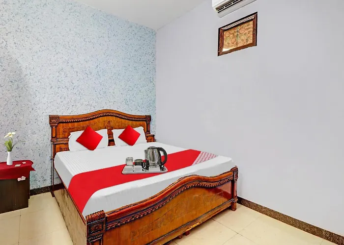 Hotel O M.G. Palace